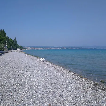 Appartamento Villa Margherita Desenzano del Garda Exterior foto