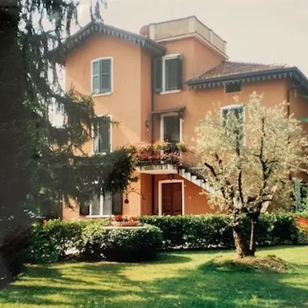 Appartamento Villa Margherita Desenzano del Garda Exterior foto
